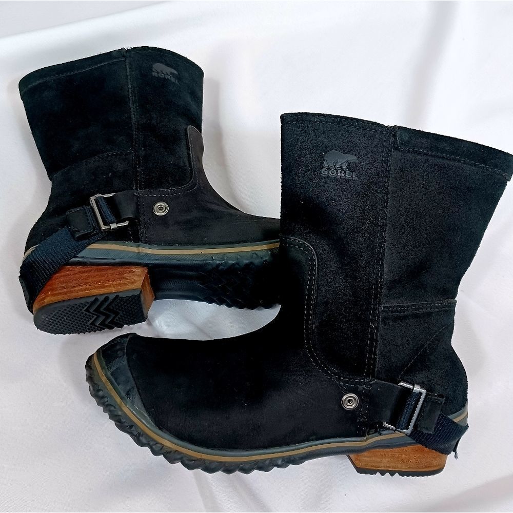 Sorel SlimShortie Black Oiled Suede Waterproof Boots NL2107-010 Size 7.5